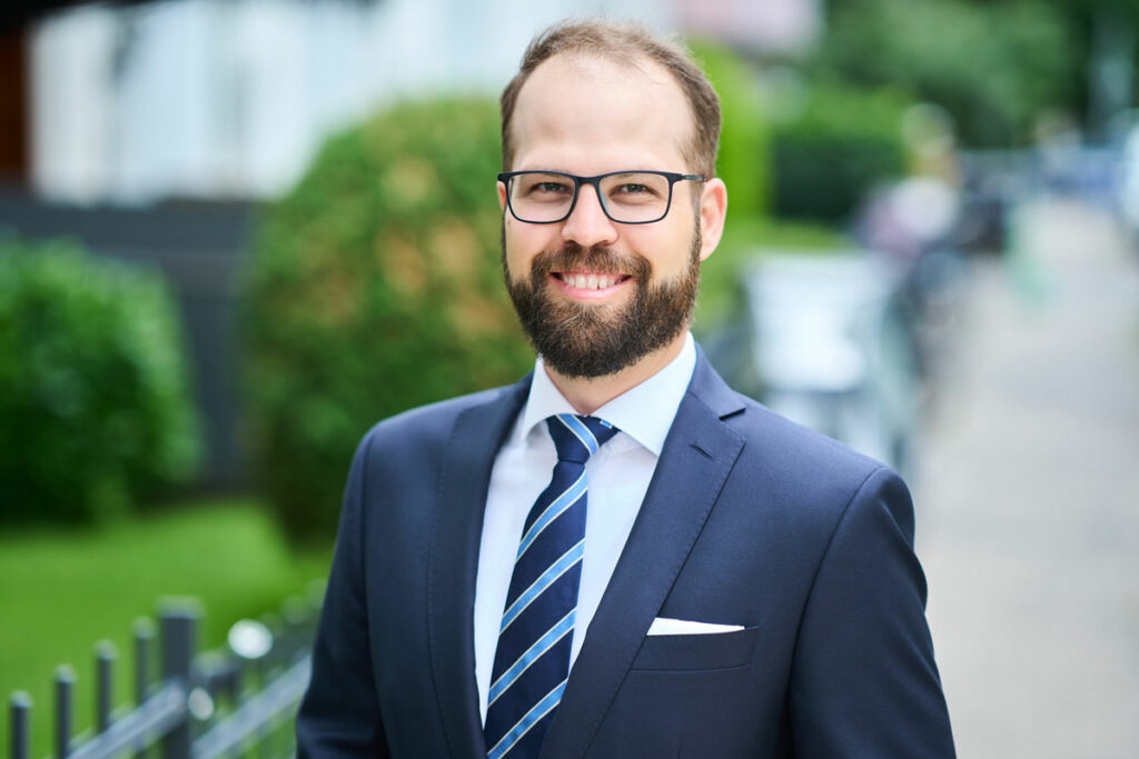 Jens Hagemann, Source For Alpha