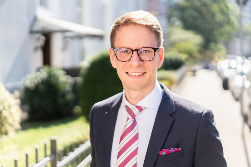 Dr. Gaston Michel, Source For Alpha